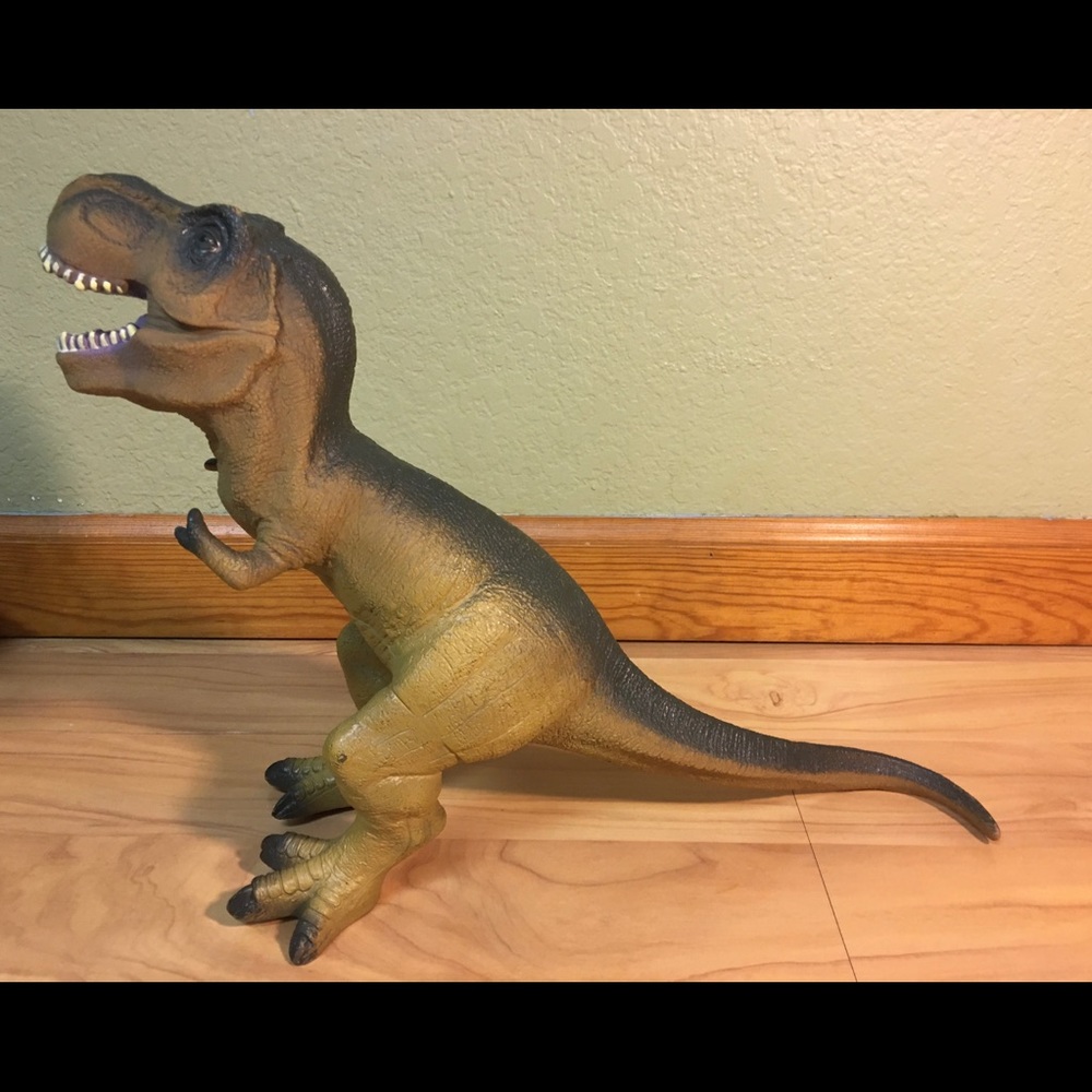 Tyrannosaurus Rex Dinosaur Figure - Picture 2 of 13